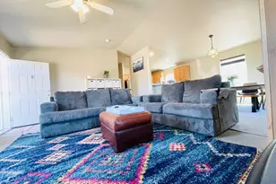 70 E Orchid Dr, Williams, AZ 86046 - Photo 3