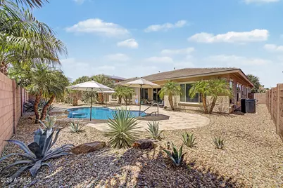 18471 W Paradise Lane, Surprise, AZ 85388 - Photo 41