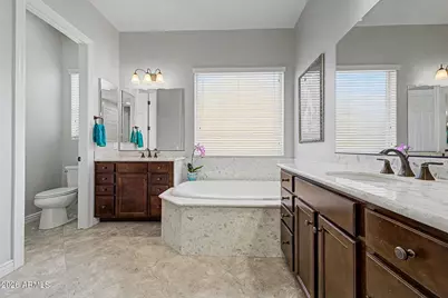 18471 W Paradise Lane, Surprise, AZ 85388 - Photo 23
