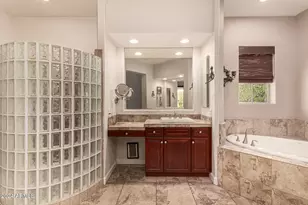 9246 W Molly Ln, Peoria, AZ 85383 - Photo 13