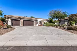 9246 W Molly Ln, Peoria, AZ 85383 - Photo 3