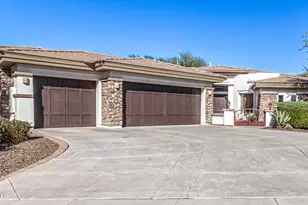 9246 W Molly Ln, Peoria, AZ 85383 - Photo 5
