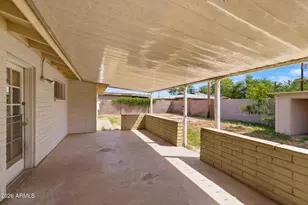 713 S Sycamore St, Mesa, AZ 85202 - Photo 3
