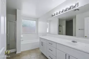 2933 W Maldonado Rd, Phoenix, AZ 85041 - Photo 15