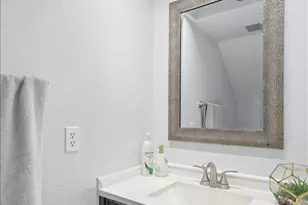 122 S Hardy Dr, Tempe, AZ 85281 - Photo 29