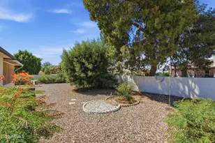 8126 E Dahlia Dr, Mesa, AZ 85208 - Photo 25