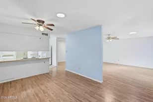8126 E Dahlia Dr, Mesa, AZ 85208 - Photo 9
