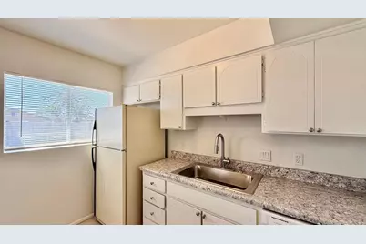 12602 N 21st Avenue, Phoenix, AZ 85029 - Photo 27