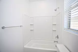 2250 E Kelly Dr, Gilbert, AZ 85298 - Photo 15