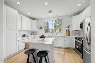 4455 E Paradise Vlg Pkwy S, Phoenix, AZ 85032 - Photo 11