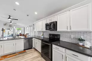 13532 W Ocotillo Ln, Surprise, AZ 85374 - Photo 3
