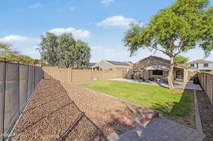 23528 N El Frio Ct, Sun City, AZ 85373 - Photo 27