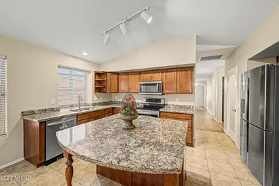 12748 W Roanoke Avenue, Avondale, AZ 85392 - Photo 15