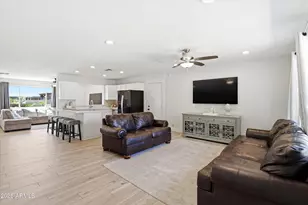 1934 W Kristal Way, Phoenix, AZ 85027 - Photo 3