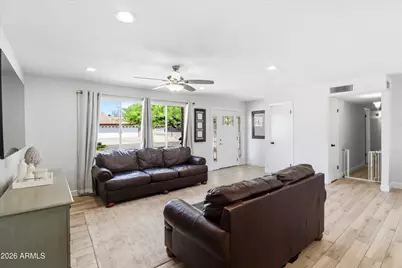 1934 W Kristal Way, Phoenix, AZ 85027 - Photo 7