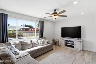 1934 W Kristal Way, Phoenix, AZ 85027 - Photo 13