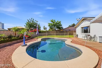 1934 W Kristal Way, Phoenix, AZ 85027 - Photo 21