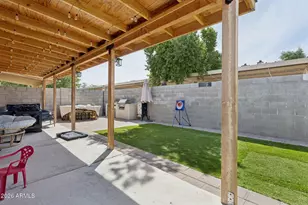 3133 W Runion Dr, Phoenix, AZ 85027 - Photo 9