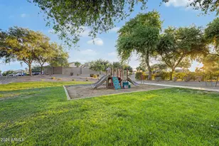 2064 E Lipizzan Dr, San Tan Valley, AZ 85140 - Photo 47
