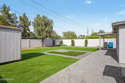 532 E Cheery Lynn Road, Phoenix, AZ 85012 - Photo 41