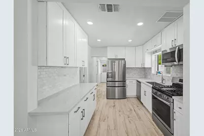 532 E Cheery Lynn Road, Phoenix, AZ 85012 - Photo 15