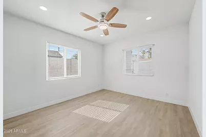 532 E Cheery Lynn Road, Phoenix, AZ 85012 - Photo 19