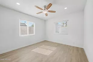 532 E Cheery Lynn Rd, Phoenix, AZ 85012 - Photo 19