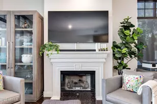 8 E Biltmore Estate, Phoenix, AZ 85016 - Photo 19