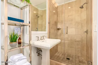 8 E Biltmore Estate #114, Phoenix, AZ 85016 - Photo 33