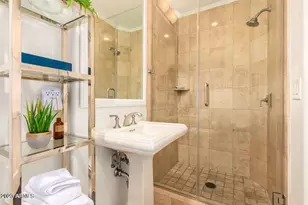 8 E Biltmore Estate, Phoenix, AZ 85016 - Photo 33