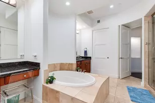 8 E Biltmore Estate, Phoenix, AZ 85016 - Photo 27
