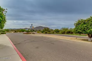 6720 S Crestview Dr, Gilbert, AZ 85298 - Photo 23