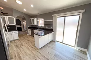 2823 E Norwood St, Mesa, AZ 85213 - Photo 7