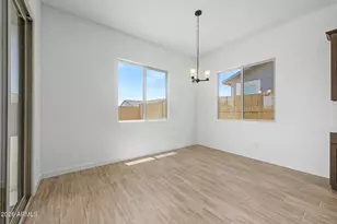 15799 W Desert Hollow Dr, Surprise, AZ 85387 - Photo 9