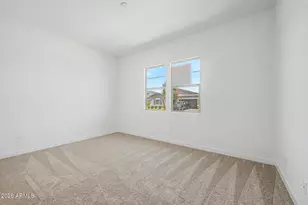 15799 W Desert Hollow Dr, Surprise, AZ 85387 - Photo 23