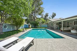 2207 S Sierra Vista Dr, Tempe, AZ 85282 - Photo 25