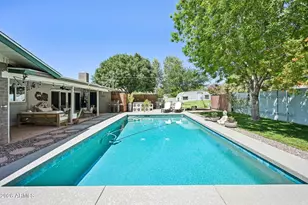 2207 S Sierra Vista Dr, Tempe, AZ 85282 - Photo 27