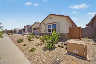 15819 W Desert Hollow Dr, Surprise, AZ 85387 - Photo 37