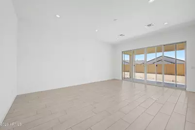 15819 W Desert Hollow Drive, Surprise, AZ 85387 - Photo 9
