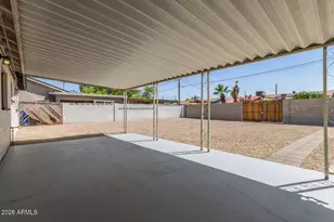 5635 N 35th Dr, Phoenix, AZ 85019 - Photo 19