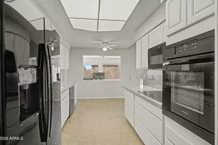 10833 W Acacia Dr, Sun City, AZ 85373 - Photo 7