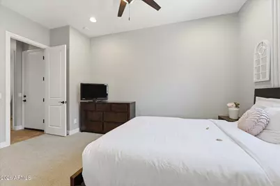 4254 E Valencia Drive, Phoenix, AZ 85042 - Photo 33