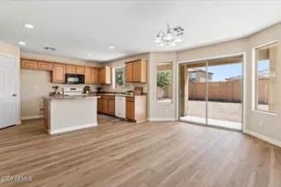 1852 N Desert Willow St, Casa Grande, AZ 85122 - Photo 15