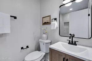 2938 N 61st Pl, Scottsdale, AZ 85251 - Photo 11