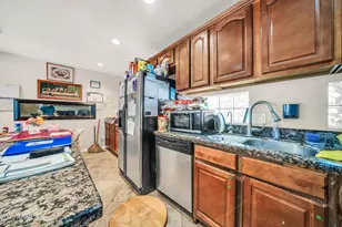 3828 N 36th St, Phoenix, AZ 85018 - Photo 11