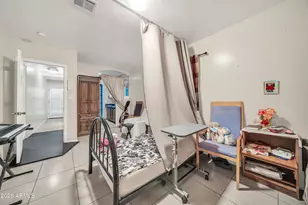 3828 N 36th St, Phoenix, AZ 85018 - Photo 17