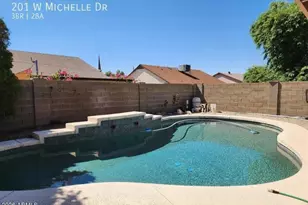 201 W Michelle Dr, Phoenix, AZ 85023 - Photo 3