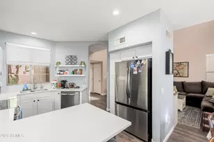 16922 S Cedarwood Ln, Phoenix, AZ 85048 - Photo 5