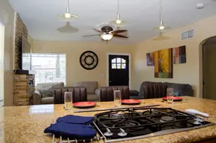 3202 N 37th St, Phoenix, AZ 85018 - Photo 9