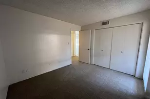 11040 N 28th Dr, Phoenix, AZ 85029 - Photo 9